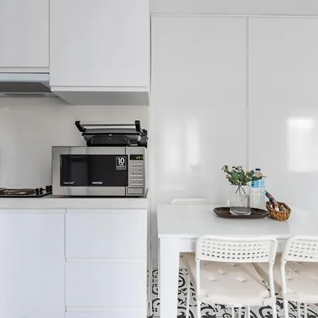 Apartment Bright Private Modern 2bd1bath Bebek Gem! #247 Istanbul