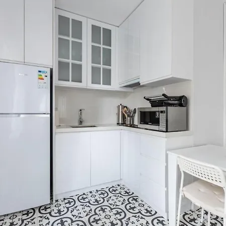 Bright Private Modern 2bd1bath Bebek Gem! #247 *