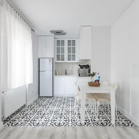 Lejlighed Bright Private Modern 2bd1bath Bebek Gem! #247