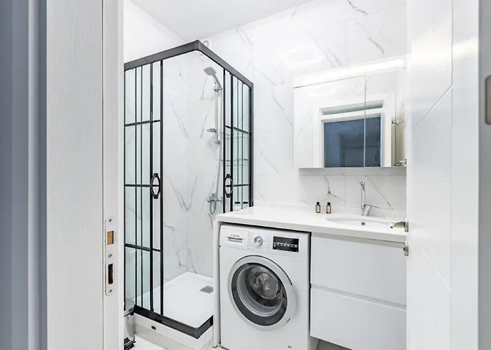 Bright Private Modern 2bd1bath Bebek Gem! #247 *