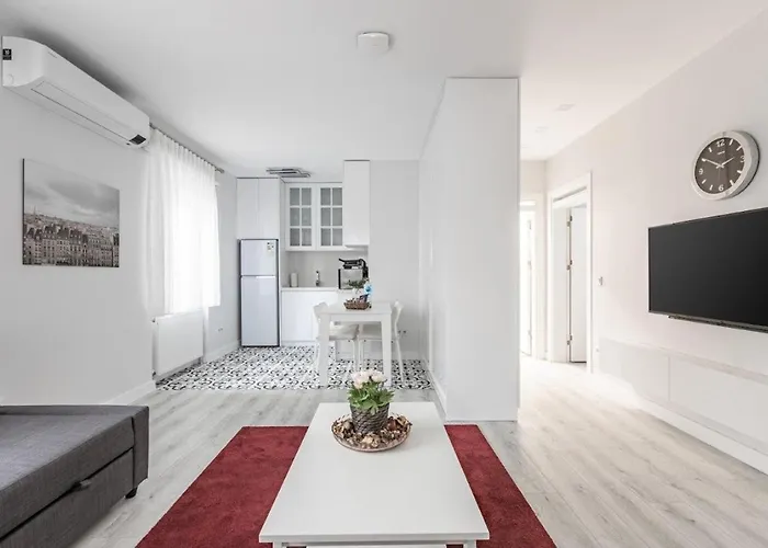 Bright Private Modern 2bd1bath Bebek Gem! #247 * 이스탄불