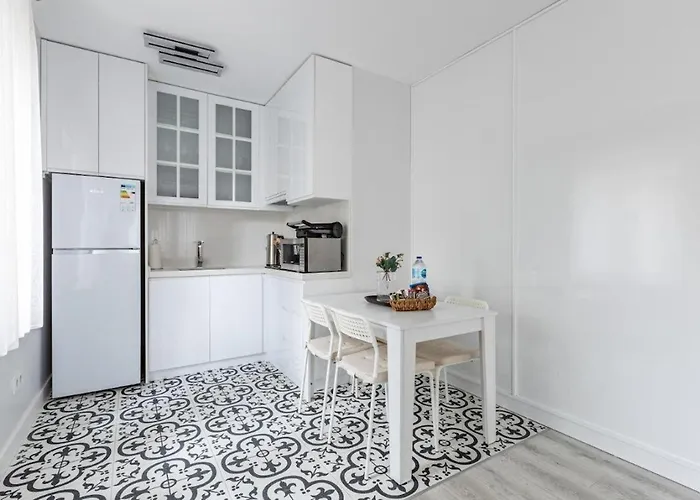 Bright Private Modern 2bd1bath Bebek Gem! #247 *